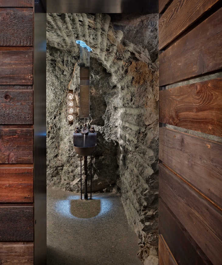 Tom Kundig_Stone